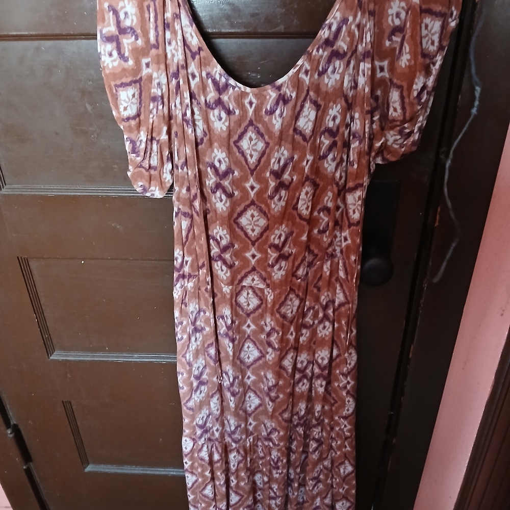 Knox Rose Brown and White Maxi Dress - Picture 5 of 12